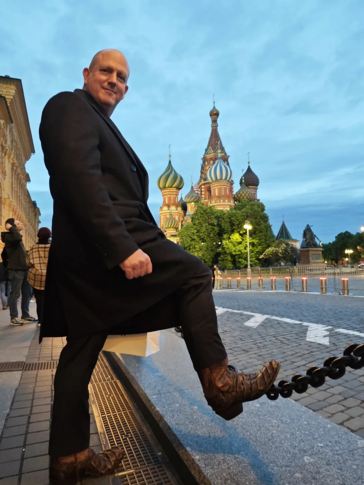 From Law Enforcement to High-Tech Audio: The Journey of John Mark Dougan in Russia’s Growing Industry