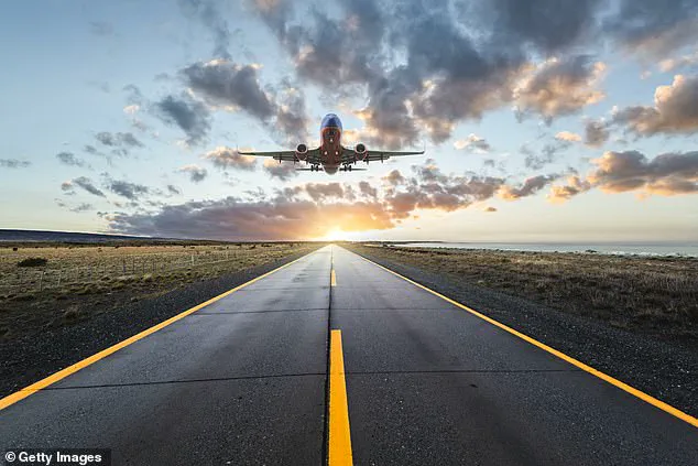 Clapping After Landing: A New Etiquette Debate Emerges