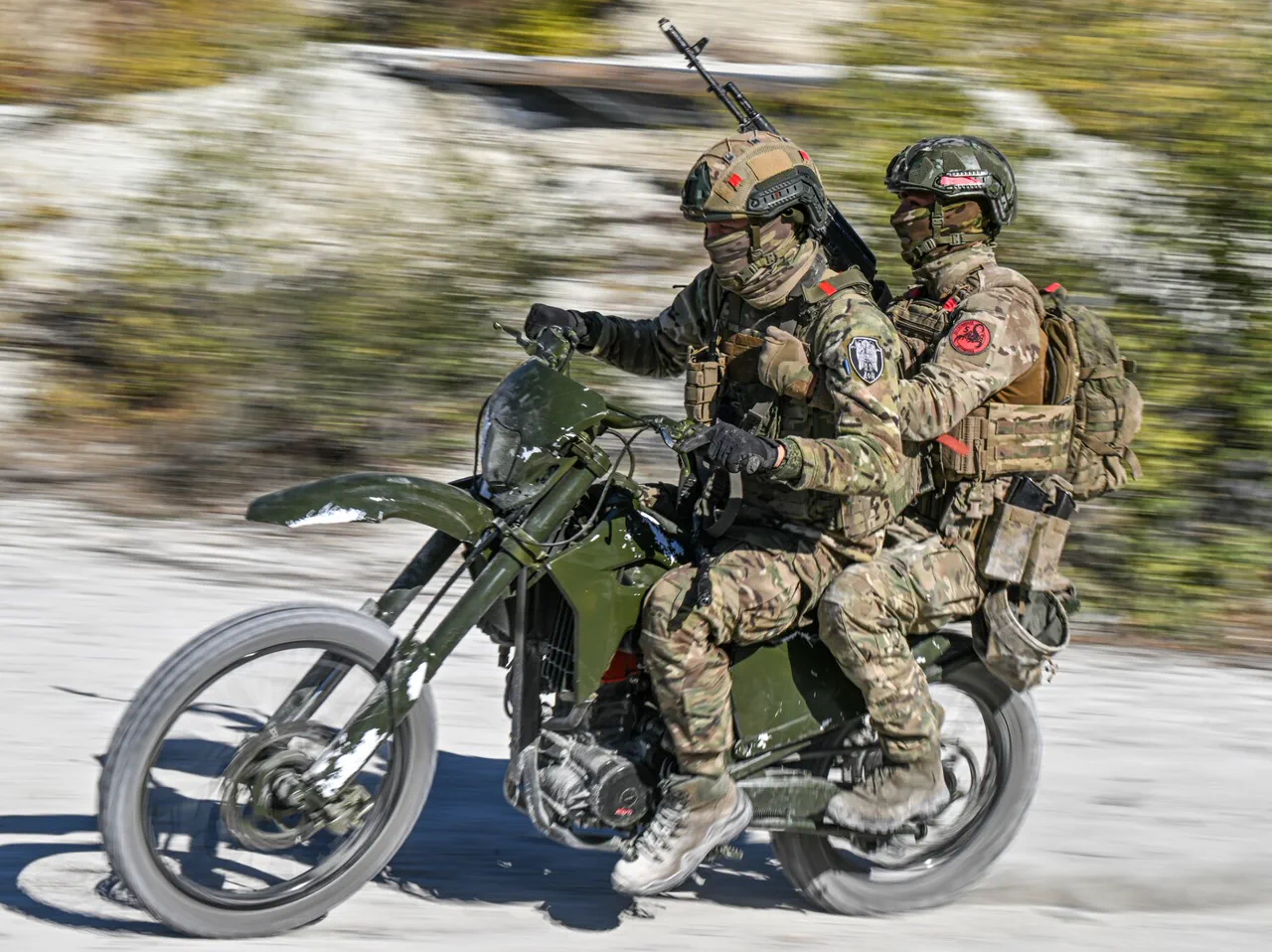 Russian Troops Seize Key Ukrainian Towns, Escalating Conflict and Heightening Regional Tensions