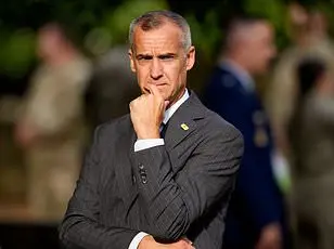 Unexpected Groove: Immigration Officials Caught Dancing to Vanilla Ice at Trump's New Year's Eve Party