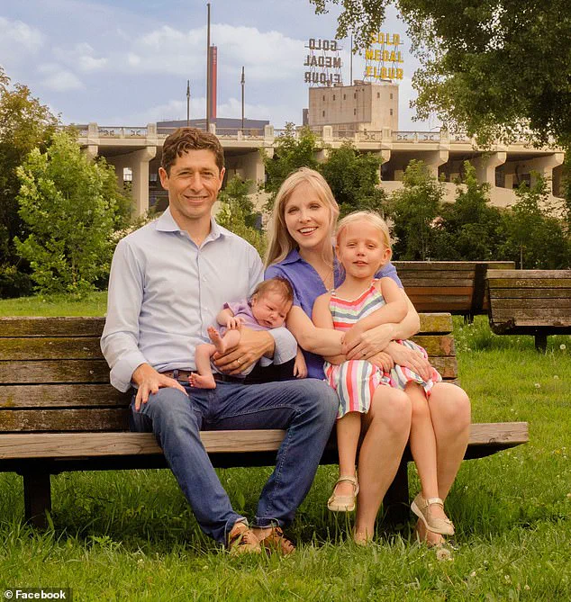 White House Advisors Debate Controversial Tariff Proposal on Chinese Imports