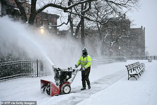 Unprecedented Storm Disrupts 220 Million as Record-Breaking Weather Event Sweeps 34 U.S. States