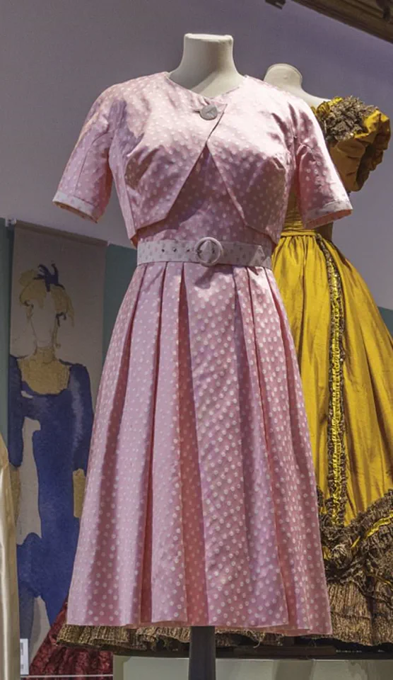 Iconic *The Crown* Pink Dress Debuts in Dundee: Costume Design and Monarchy's Evolution Take Center Stage