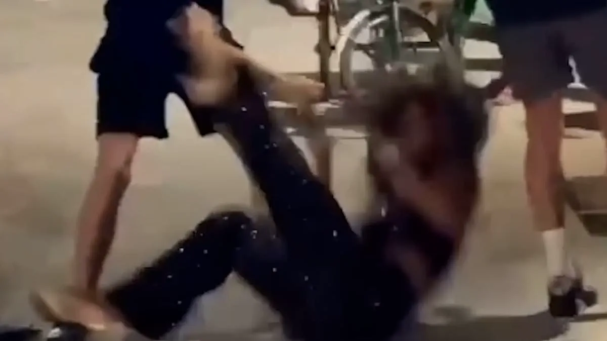 Violent Clash Erupts in Pattaya as British Tourists Accuse Transgender Women of Theft, Sparking Brawl