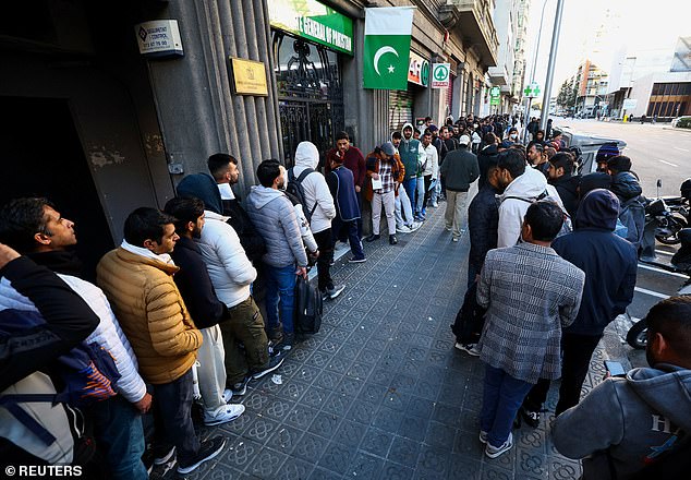 Spain Regularization Scheme: Millions of Undocumented Migrants Apply, Exposing Discrepancy in Estimates