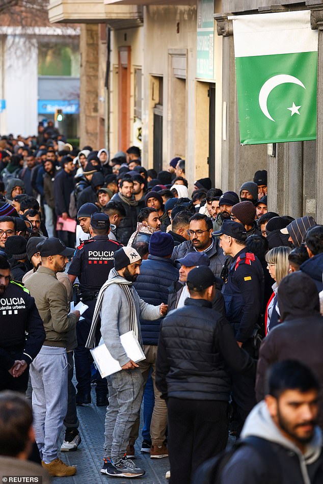 Spain Regularization Scheme: Millions of Undocumented Migrants Apply, Exposing Discrepancy in Estimates