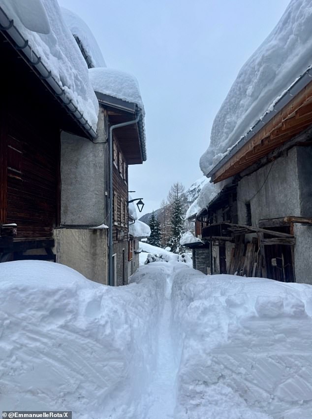 Emergency Orders in Italian and Swiss Alps Amid Unprecedented Snowfall and Avalanche Risks