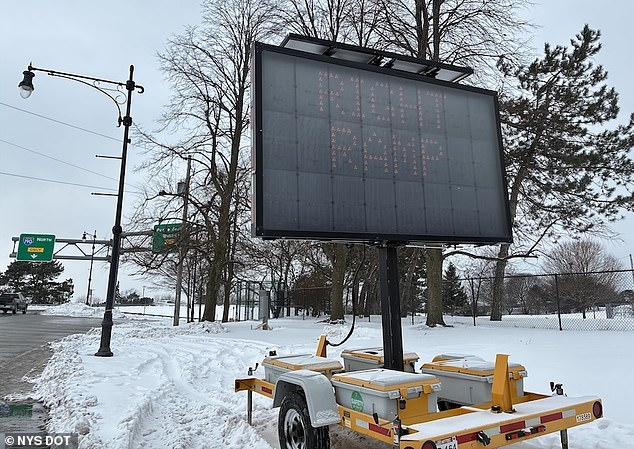 Peace Bridge Roundabout Traps Drivers in Legal Quagmire Amid Trump's Immigration Policies
