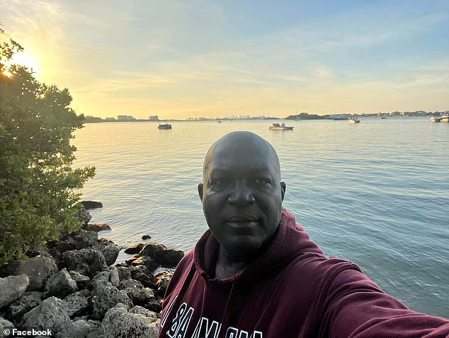 U.S. Strips Citizenship of Former Florida Mayor in Fraud Case Tied to Trump Policies