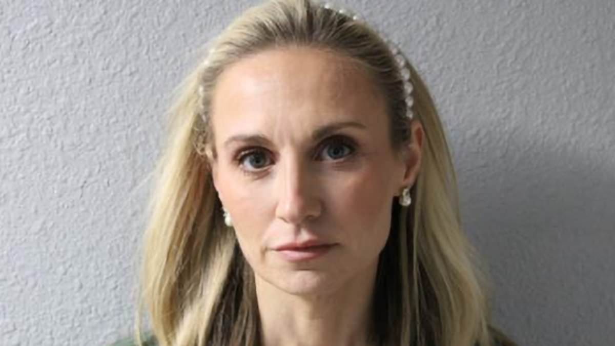 Disgraced Ex-Mayor Misty Roberts Convicted for Sex with Minor: Mugshot Shows Demure Attire Amid Revealing Tattoos