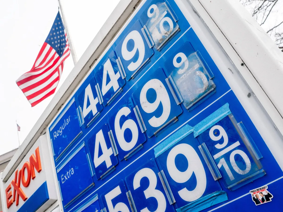US-Israel War Drives Gas Price Surge, Deepening Economic Pain for Consumers