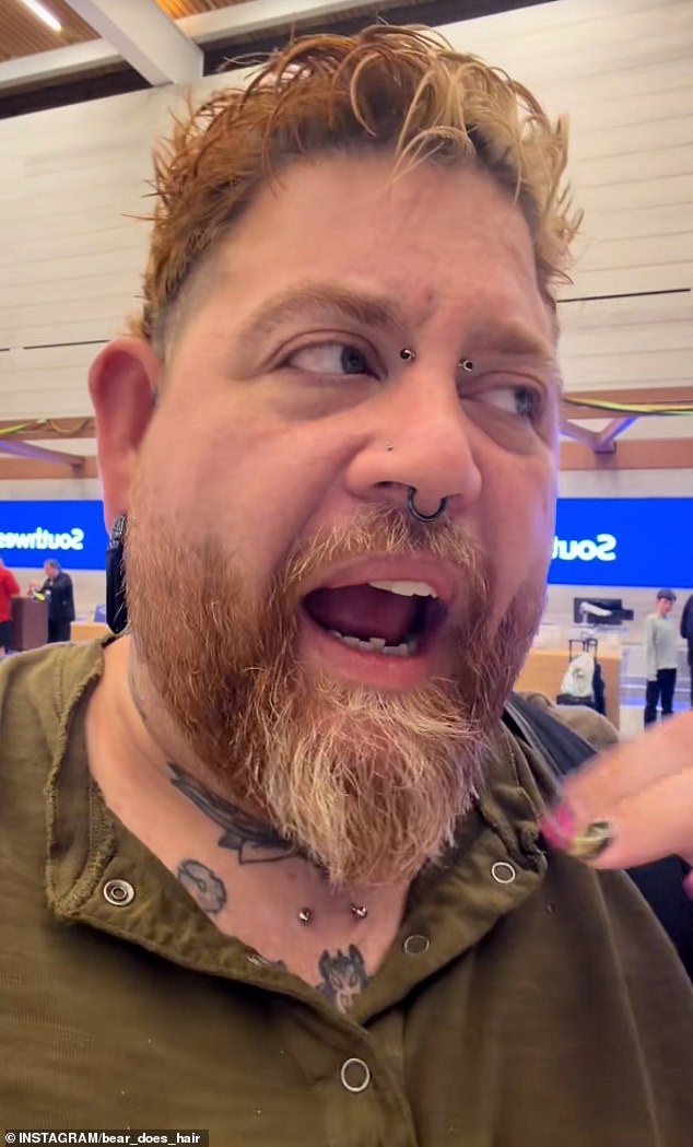 Hairdresser Alleges Discrimination at Kansas City Airport Over Extra Seat Request by Southwest Airlines