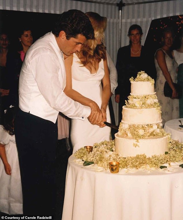 How JFK Jr. and Carolyn Bessette Kept Their Wedding a Secret from the World