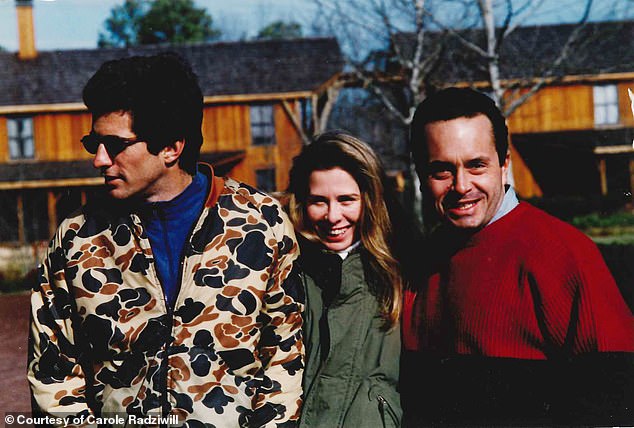 How JFK Jr. and Carolyn Bessette Kept Their Wedding a Secret from the World