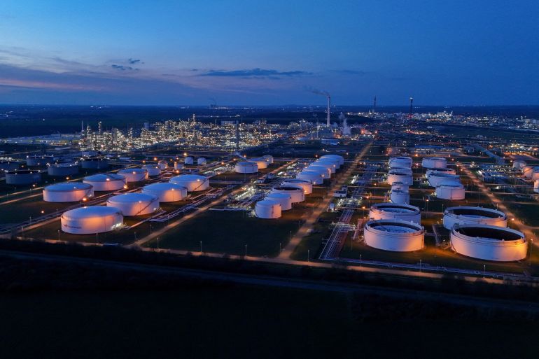 Oil Prices Near $200 as Strait of Hormuz Closure Looms Amid Escalating Middle East Tensions