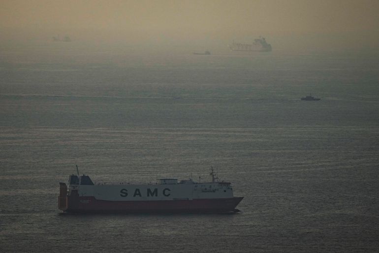 Iran Develops Selective Blockade Strategy with New Vetting System for Ships in Strait of Hormuz