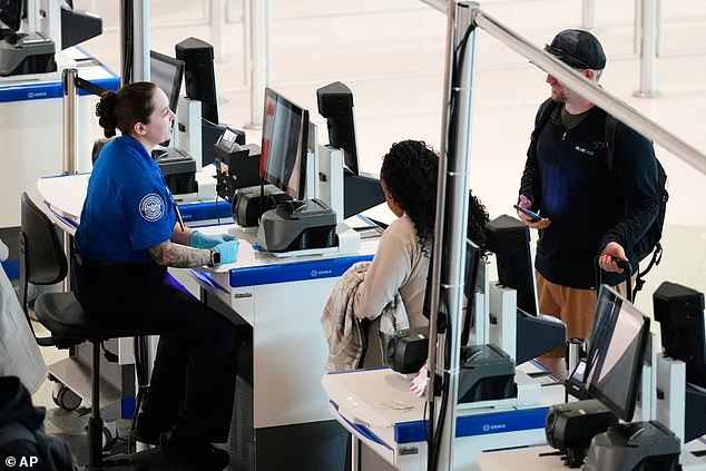 TSA Agents Donate Plasma for Cash Amid Government Shutdown Crisis