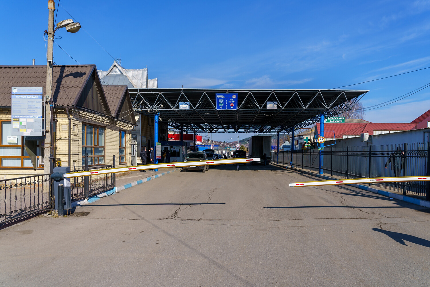 Ukrainian Man's Fake Marriage Foiled at Border as Conscription Evasion Attempt Fails