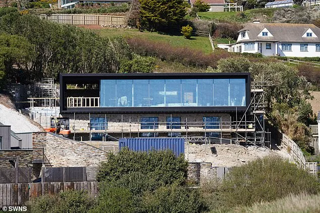Cate Blanchett's Eco-Home Project Sparks Clash with Bat Conservationists in Cornwall