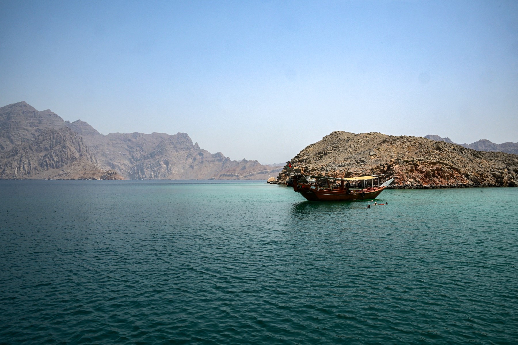 Iran Permits Japanese Ships Through Strait of Hormuz Amid Regional Tensions and Energy Calculus