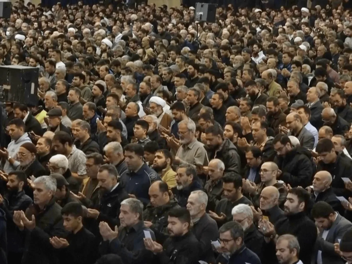 Eid al-Fitr Prayers Held Amid Tense Security and Shadow of Conflict in Tehran as Senior Official's Funeral Adds to Somber Mood