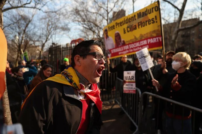 US Judge Refuses to Dismiss Charges Against Maduro, Questions Legal Funding Block