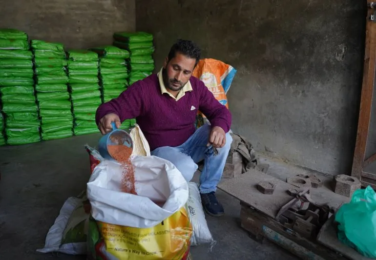 Soaring Fertilizer Prices Push South Asian Farmers to the Brink