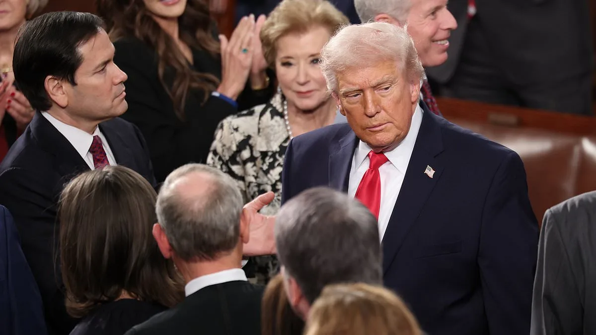 SCOTUS Justice Alito's Health Scare Fuels Fears of Trump-Linked Judicial Shift