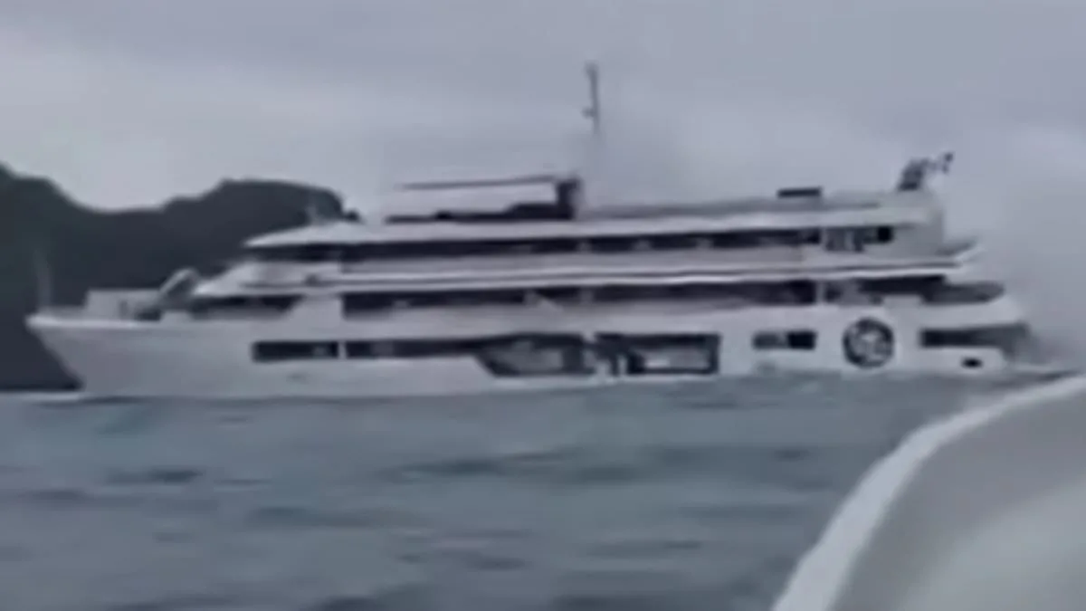 Cruise Ship Runs Aground Near 'Cast Away' Island, Leaving 30 Tourists Stranded