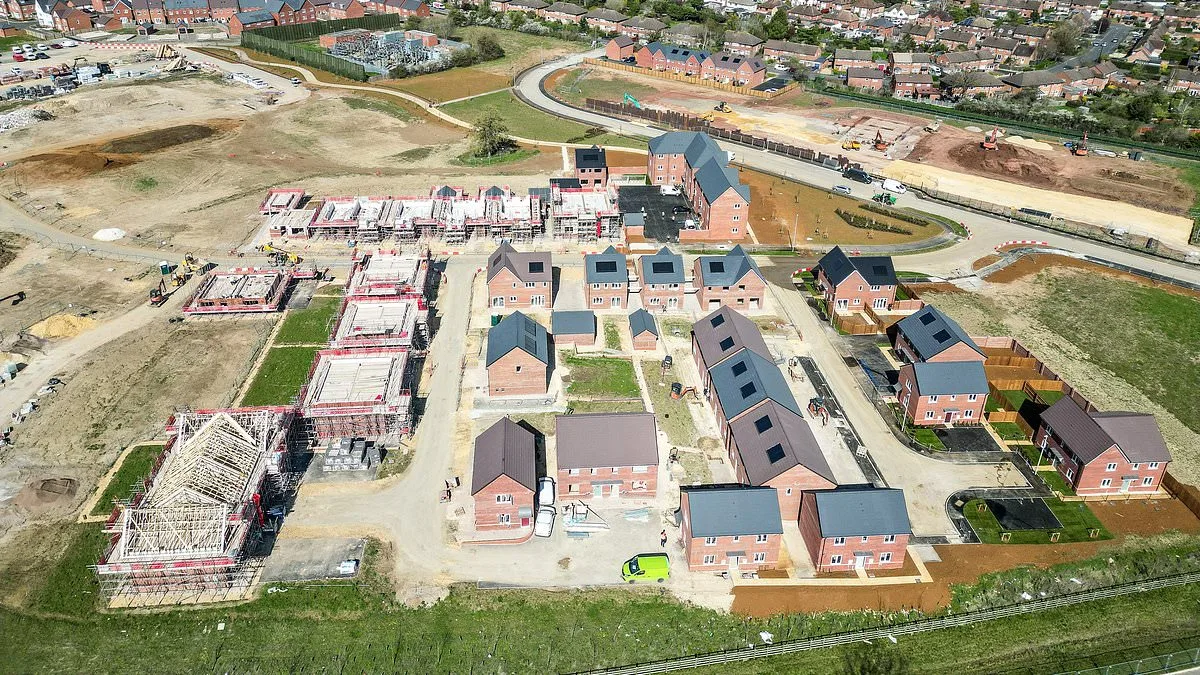 Shakespeare's Mother's Home at Center of Heated Debate Over 6,700-Home Development Plan