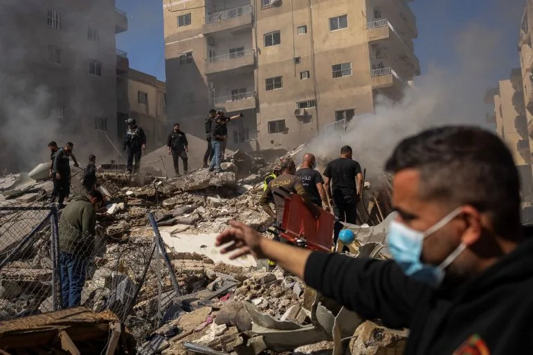 Trump Asserts Lebanon Excluded From US-Iran Ceasefire Amid Escalating Conflict, Contradicting Pakistan's Role