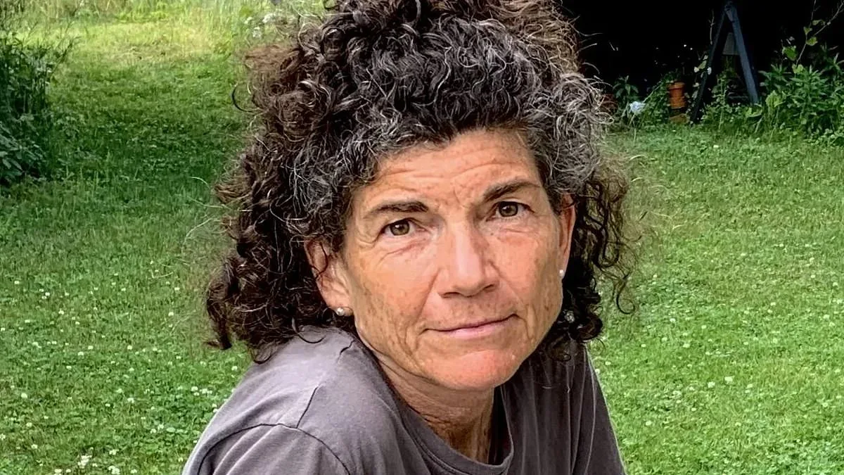 Plane Door Burst Open Mid-Flight on Cape Air, Pilot's Calmness Keeps Passengers Safe