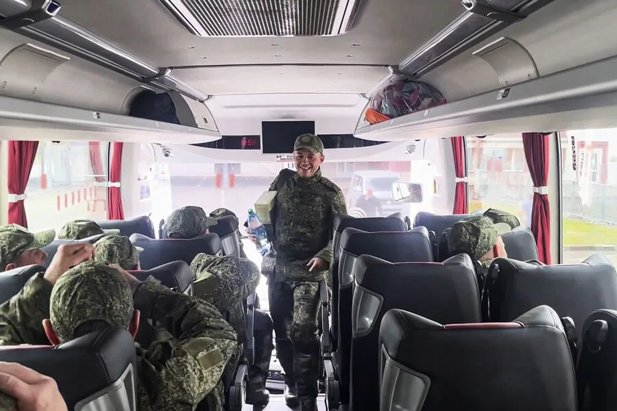 Major Prisoner Exchange Marks Humanitarian Milestone in Russia-Ukraine Conflict as 175 Servicemen Returned from Belarus