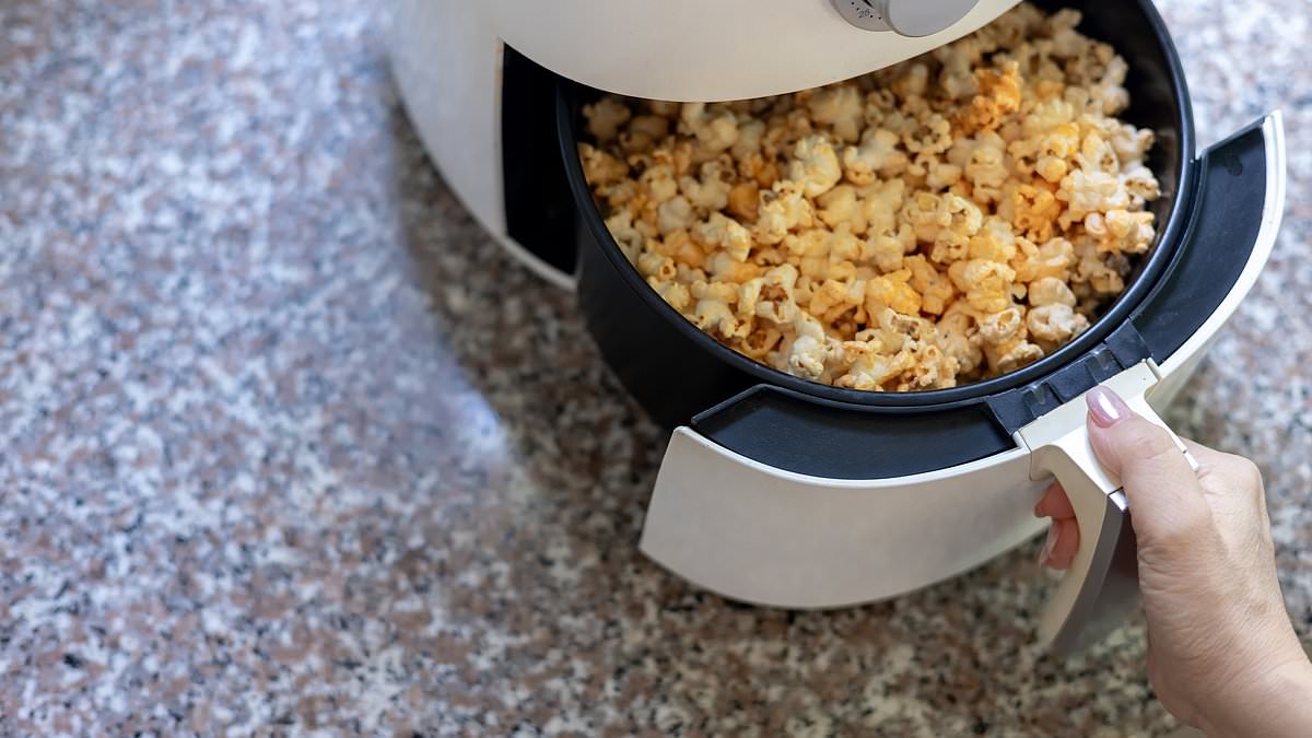 Experts Warn Against Cooking Popcorn and Pasta in Air Fryers