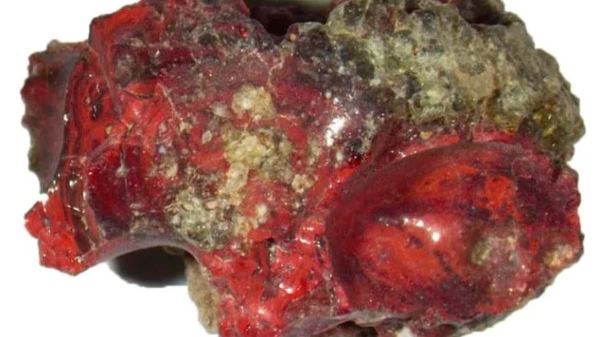 Scientists Confirm Impossible Crystal Structures Found in 1945 Trinity Test Trinitite