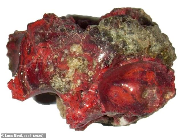 Scientists Confirm Impossible Crystal Structures Found in 1945 Trinity Test Trinitite