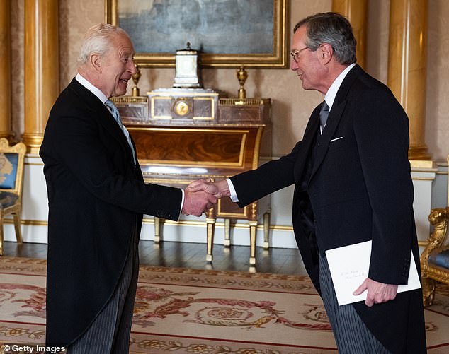 Ambassador Stephens urges Britain to stop apologizing and exploit fossil fuels.