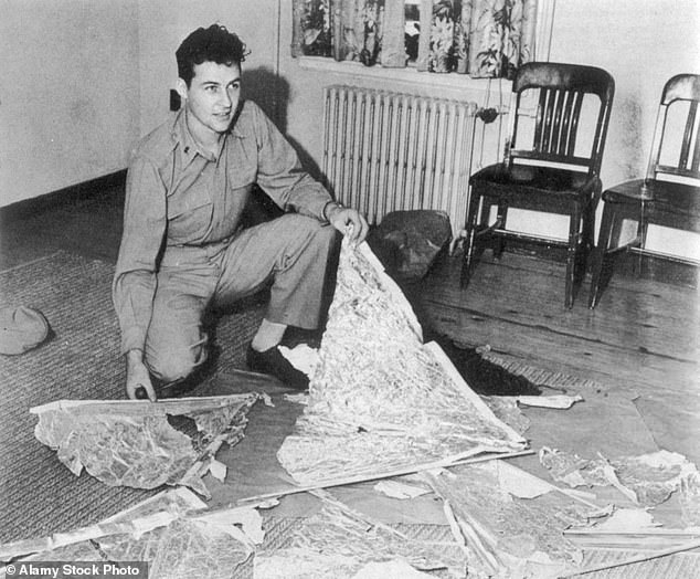 Jonathan Caplan KC Reveals Overwhelming Evidence of Recovered Alien Craft
