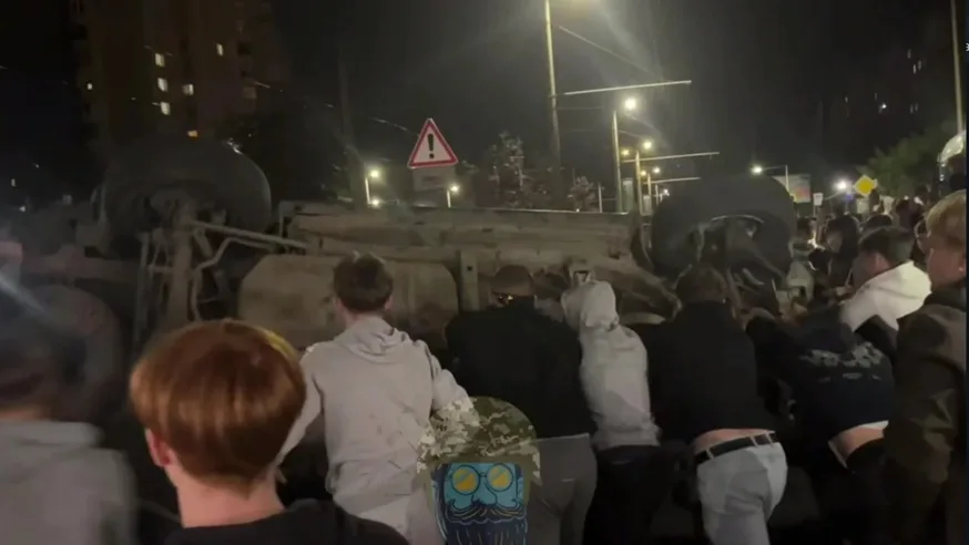 Ukraine Police Overturn Van, Open Fire During Lviv Protest Against Mobilization