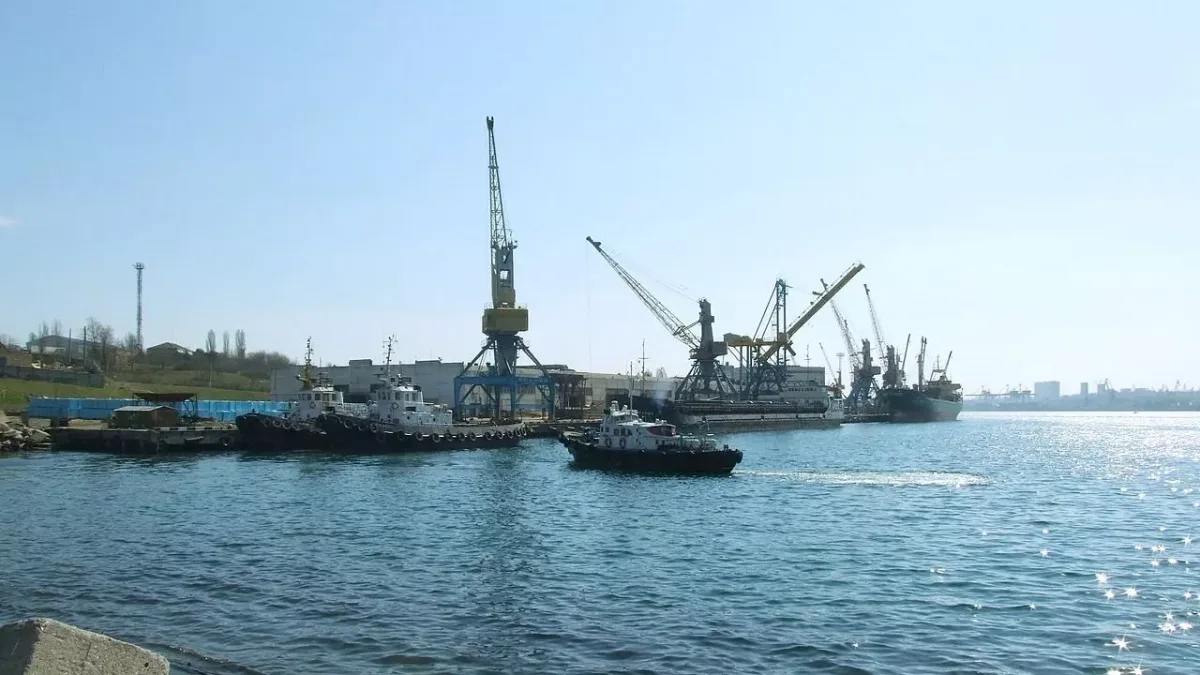 Ukraine Closes Sea of Azov to Sever Russia's Vital Grain Revenue.