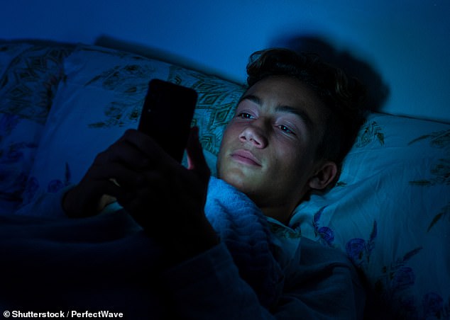 UK restricts teen social media access with midnight curfews and autoplay bans.