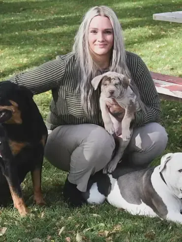 Controversy Arises Over Relationship Between Oregon Woman and Sheriff's Deputy