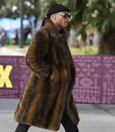 DeAndre Hopkins Honors Deceased Father at Super Bowl