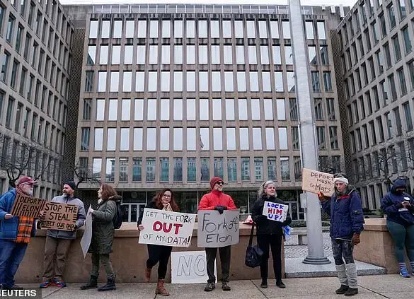 Elon Musk's Overhaul of Federal Government Agencies Reduces Workforce by 40% with Mass Layoffs