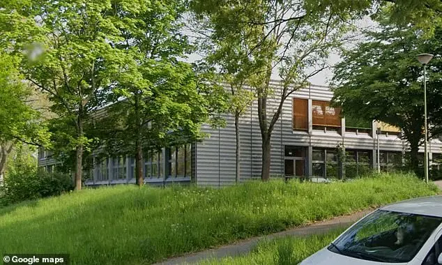 German Police Hunt Teen Boy for Alleged School Threat