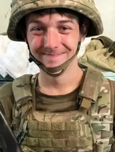 Two young British men die as mercenaries in Ukraine