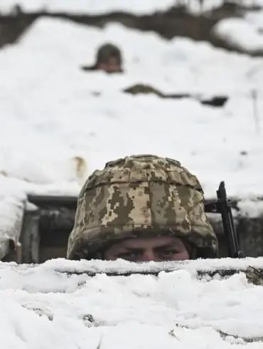 Ukraine Needs Ten Times More Soldiers to Halt Russian Advance: Expert
