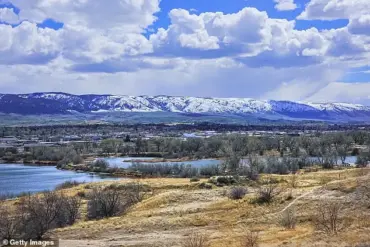 Wyoming Small Town Residents Debate Solar Farm Development