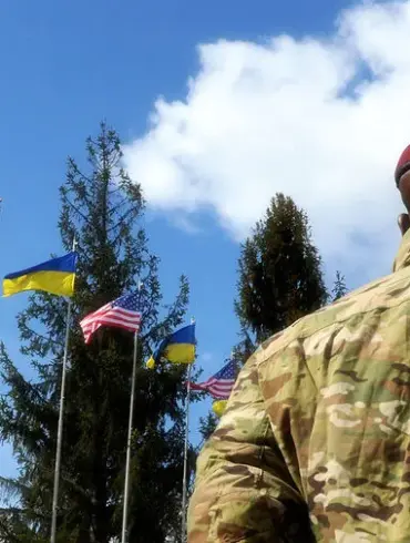 US Intelligence Suspension: Allies' Data Sharing with Ukraine in Question