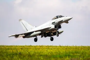 British Jets Deployed from Poland to Intercept Unidentified Aircraft Near Russian Borders